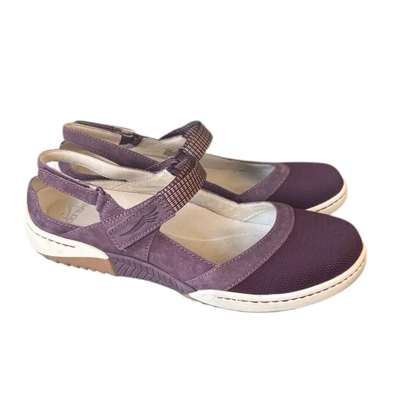 Dansko Raeann Burgundy Canvas Suede Trim Mary Jane Shoes Size EU 38 - Picture 2 of 8